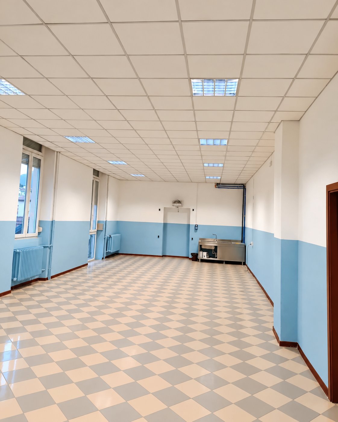 Salone commerciale — dopo